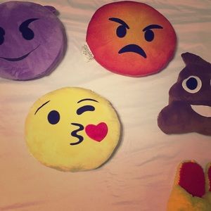 Emojis pillow/slippers emoji collection